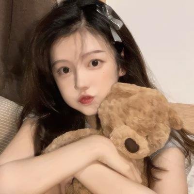 药屋少女的呢喃 海报